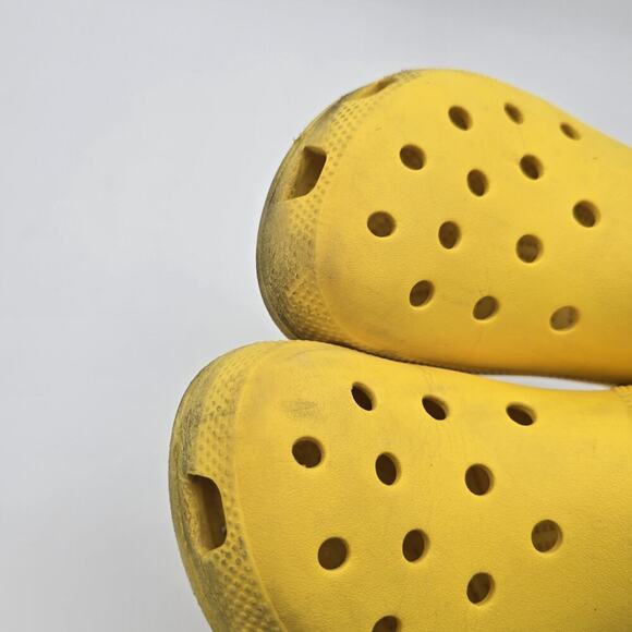 Crocs Sandals Womens 9 Mens 7 Yellow Slingback Shoes Classic Clog - Picture 6 of 9
